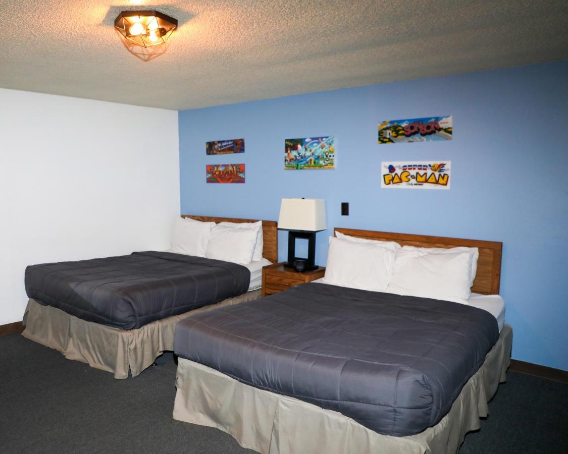 Inn Hilltop And 2*